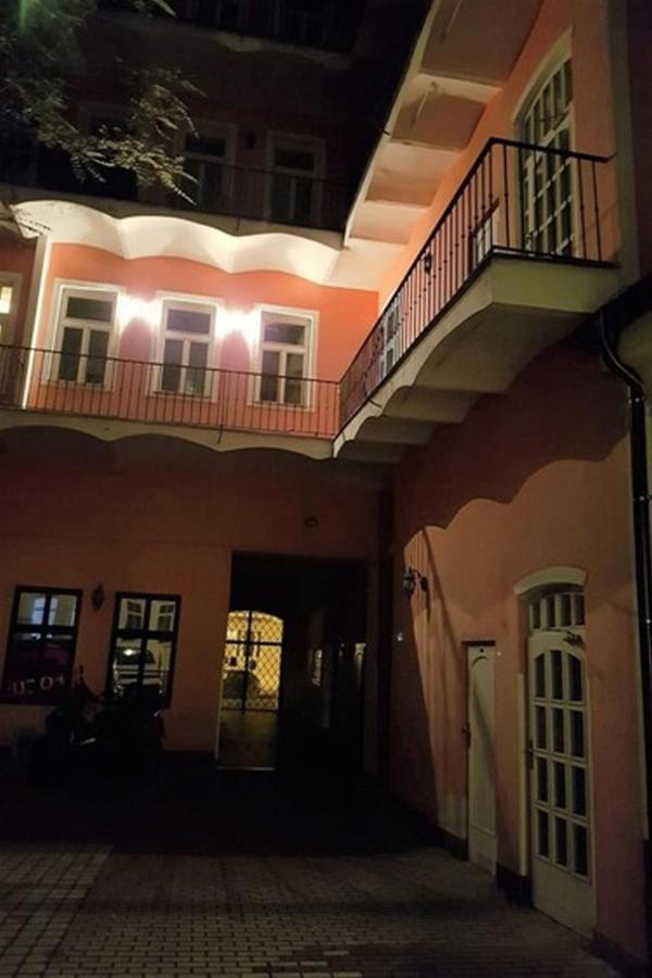 Apartment Near Congress Centre I. Prag Eksteriør billede